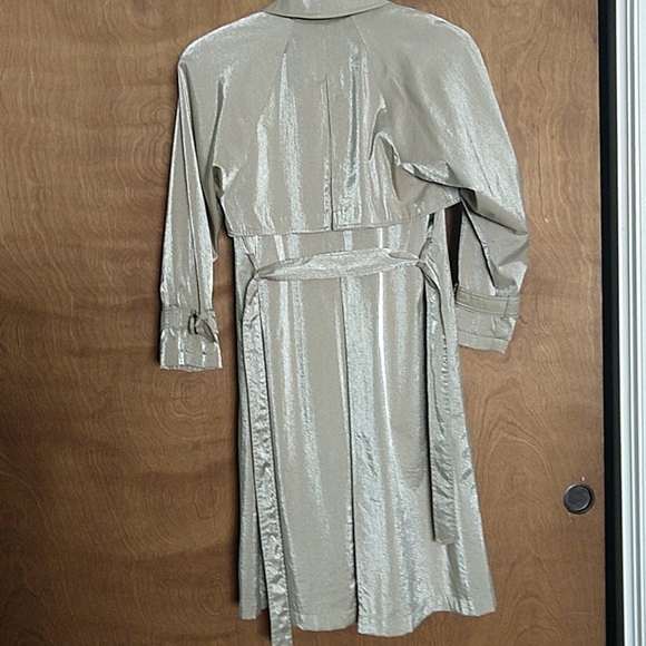 Vintage  Tan Shimmer Trenchcoat ( C02) - Picture 6 of 7